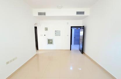Apartment - 1 Bedroom - 1 Bathroom for rent in Al Shamsi 1 - Muwaileh Commercial - Sharjah