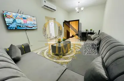 شقة - 2 غرف نوم - 2 حمامات للايجار في مساكن كورنيش عجمان - طريق كورنيش عجمان - عجمان