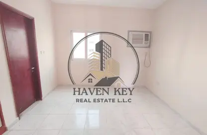 Apartment - 1 Bathroom for rent in Fire Station Road - Muwaileh - Sharjah