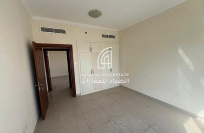 Apartment - 3 Bedrooms - 2 Bathrooms for rent in Al Khan Lagoon Tower - Al Khan Lagoon - Al Khan - Sharjah
