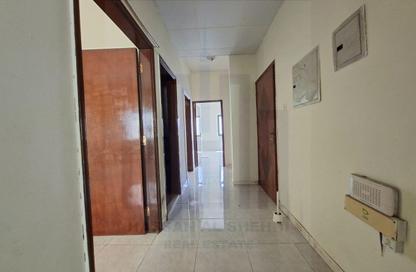 Apartment - 2 - 2 for rent in Fire Station Road - Muwaileh - Sharjah