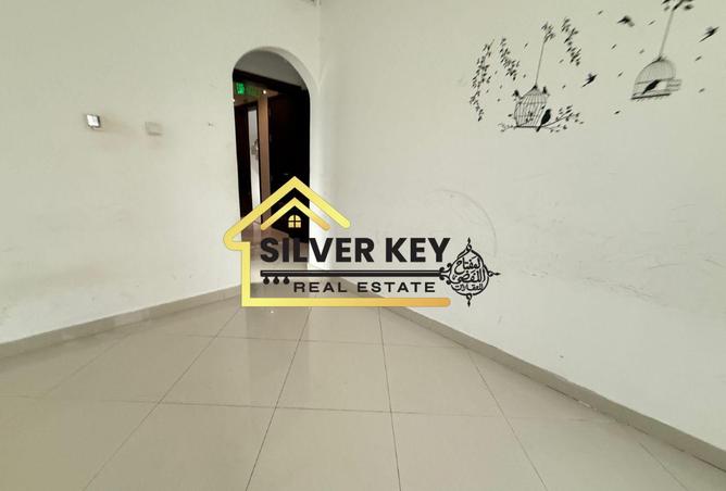 97802606 - Property Main Image