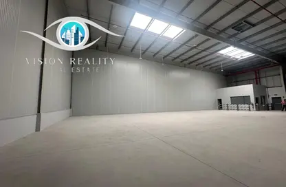 مستودع - استوديو - 2 حمامات للايجار في المجمع الصناعي - المنطقة التجارية الحرة في رأس الخيمة - رأس الخيمة