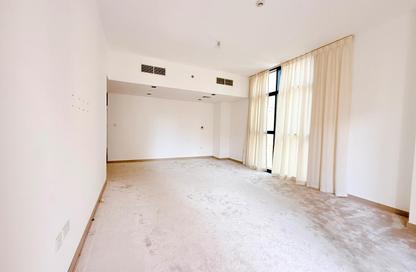 Apartment - 3 Bedrooms - 4 Bathrooms for rent in Al Mamsha - Muwaileh - Sharjah