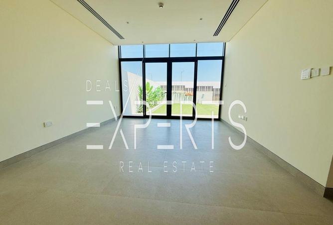 111843989 - Property Image 3