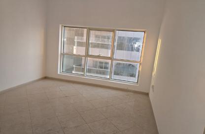 Apartment - 2 Bedrooms - 3 Bathrooms for sale in Al Shahd Tower - Al Khan Lagoon - Al Khan - Sharjah Apartment - 2 Bedrooms - 3 Bathrooms for sale in Al Shahd Tower - Al Khan Lagoon - Al Khan - Sharjah