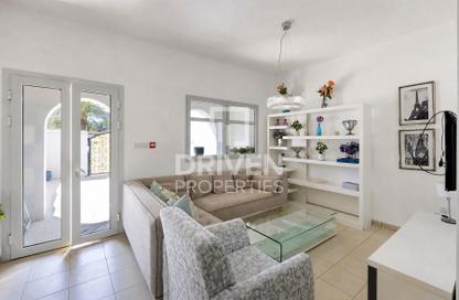 Villa - 4 - 5 for rent in Autumn - Seasons Community - District 15 - Jumeirah Village Circle - Dubai