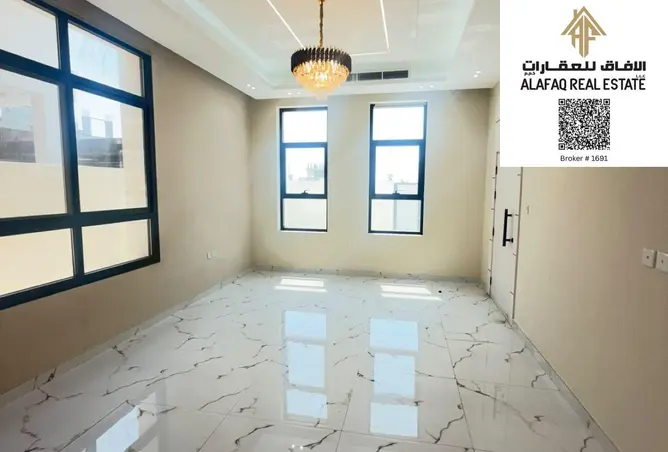 155083402 - Property Image 2