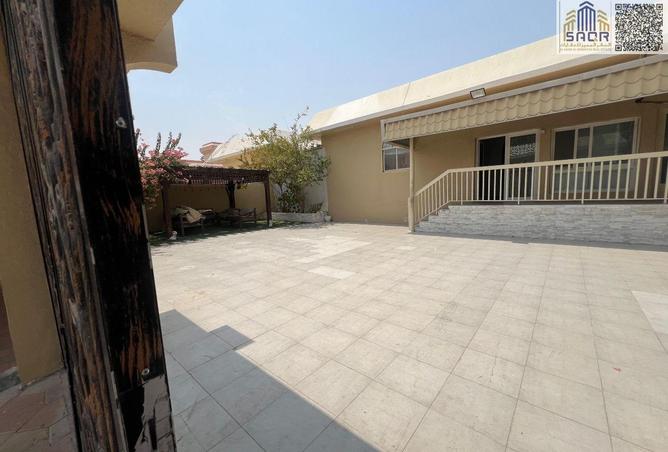 128817944 - Property Image 2