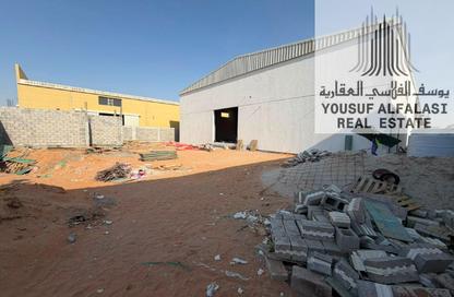 Warehouse - Studio - 2 Bathrooms for rent in Umm Al Thuoob - Umm Al Quwain