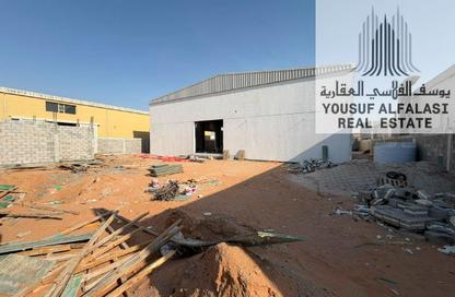 Warehouse - Studio - 2 Bathrooms for rent in Umm Al Thuoob - Umm Al Quwain