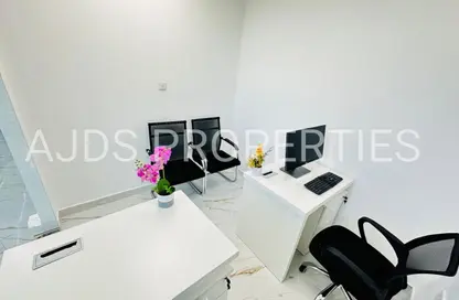 مكتب - غرفة نوم - 1 حمام للايجار في فاطمه محمد احمد بن سليمان - الرفاعة - بر دبي - دبي مكتب - غرفة نوم - 1 حمام للايجار في فاطمه محمد احمد بن سليمان - الرفاعة - بر دبي - دبي