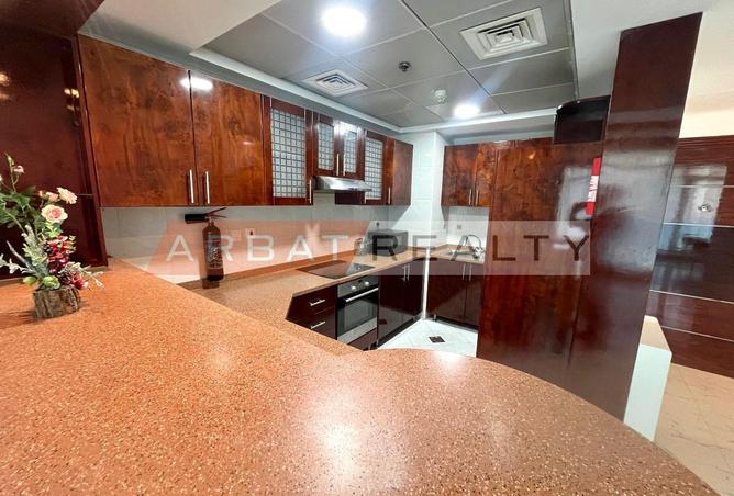 98241873 - Property Image 3