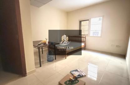 Apartment - Studio - 1 Bathroom for rent in Muwaileh 3 Building - Muwaileh - Sharjah