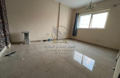 Apartment - 1 - 2 for rent in Al Qulaya'ah - Al Sharq - Sharjah Apartment - 1 - 2 for rent in Al Qulaya'ah - Al Sharq - Sharjah