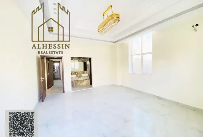 146002166 - Property Image 2