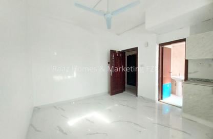Apartment - Studio - 1 for rent in Al Andalus Tower - Al Mujarrah - Sharjah Apartment - Studio - 1 for rent in Al Andalus Tower - Al Mujarrah - Sharjah