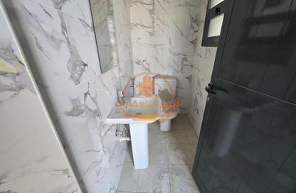 Warehouse - Studio - 1 Bathroom for rent in Al Jurf Industrial 3 - Al Jurf Industrial - Ajman