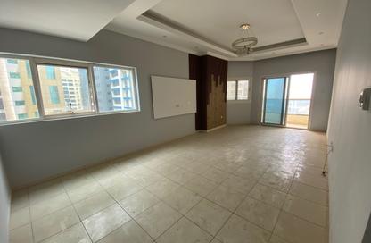 Apartment - 3 Bedrooms - 3 Bathrooms for rent in Al Majaz 3 - Al Majaz - Sharjah Apartment - 3 Bedrooms - 3 Bathrooms for rent in Al Majaz 3 - Al Majaz - Sharjah