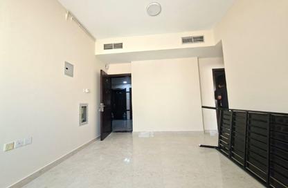 Apartment - 1 - 1 for rent in Fire Station Road - Muwaileh - Sharjah Apartment - 1 - 1 for rent in Fire Station Road - Muwaileh - Sharjah