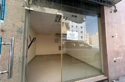 متجر - استوديو للايجار في بناء البلازا - الغوير - الغرب - الشارقة متجر - استوديو للايجار في بناء البلازا - الغوير - الغرب - الشارقة