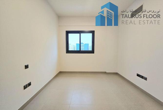 71118669 - Property Image 3