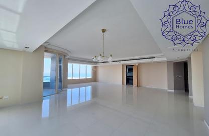 Apartment - 3 Bedrooms - 5 Bathrooms for rent in Blue Tower - Al Majaz 3 - Al Majaz - Sharjah Apartment - 3 Bedrooms - 5 Bathrooms for rent in Blue Tower - Al Majaz 3 - Al Majaz - Sharjah