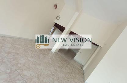 Shop - Studio - 1 Bathroom for rent in Jamal Abdul Nasser Street - Al Majaz - Sharjah