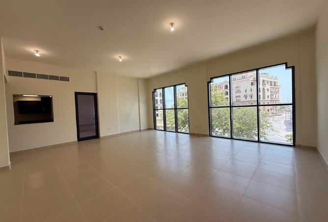 128813989 - Property Image 2
