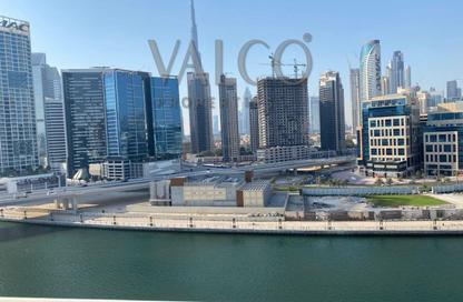 Apartment - 1 - 1 for rent in Mayfair Tower - Business Bay - Dubai