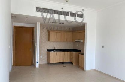 Apartment - 1 - 1 for rent in Mayfair Tower - Business Bay - Dubai Apartment - 1 - 1 for rent in Mayfair Tower - Business Bay - Dubai