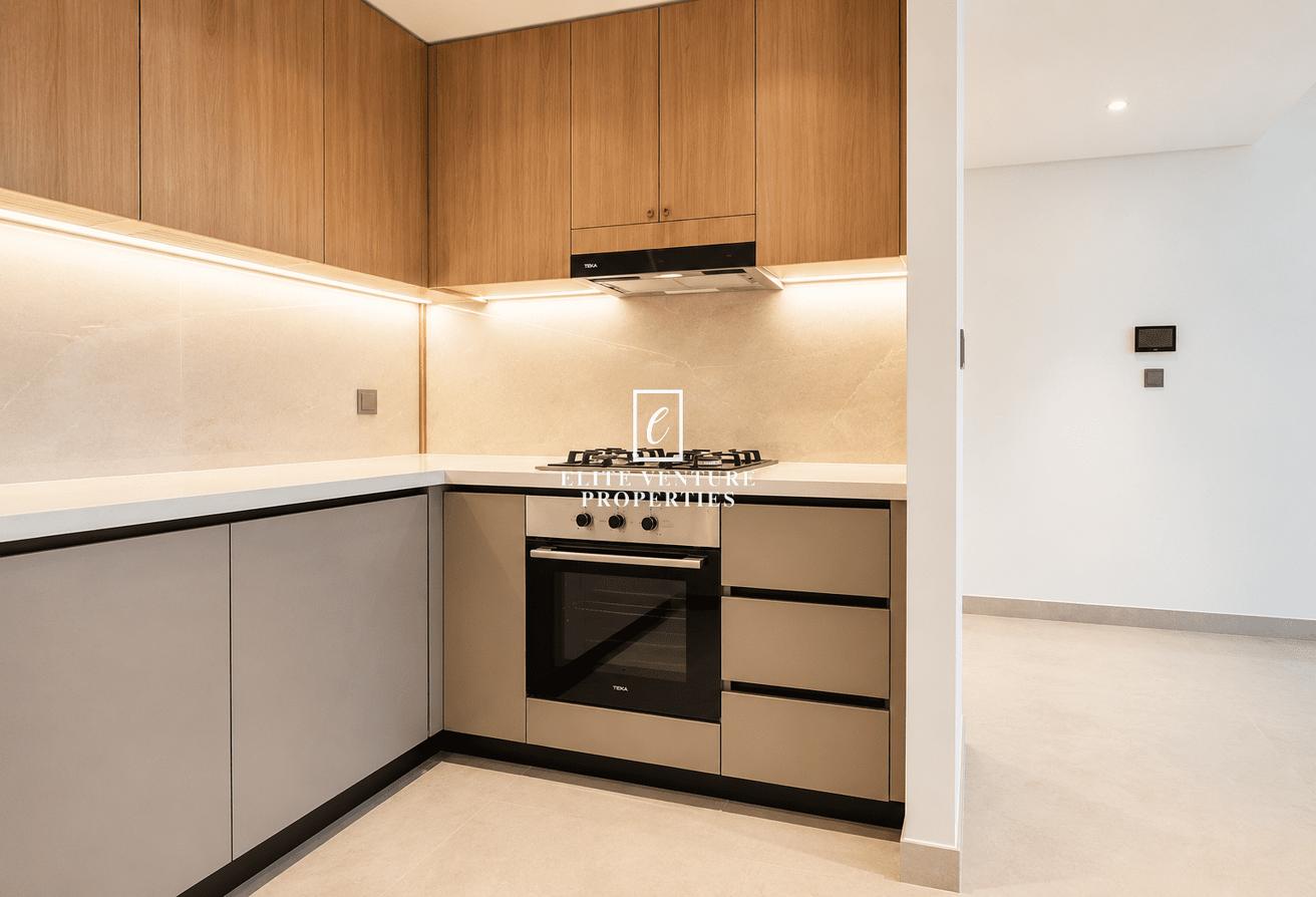 Stylish 1-Bedroom | Newly Built | Prime Location photo 4