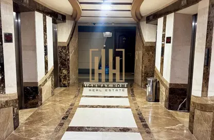 Apartment - 3 Bedrooms - 4 Bathrooms for rent in Al Sondos Tower - Al Khan Lagoon - Al Khan - Sharjah