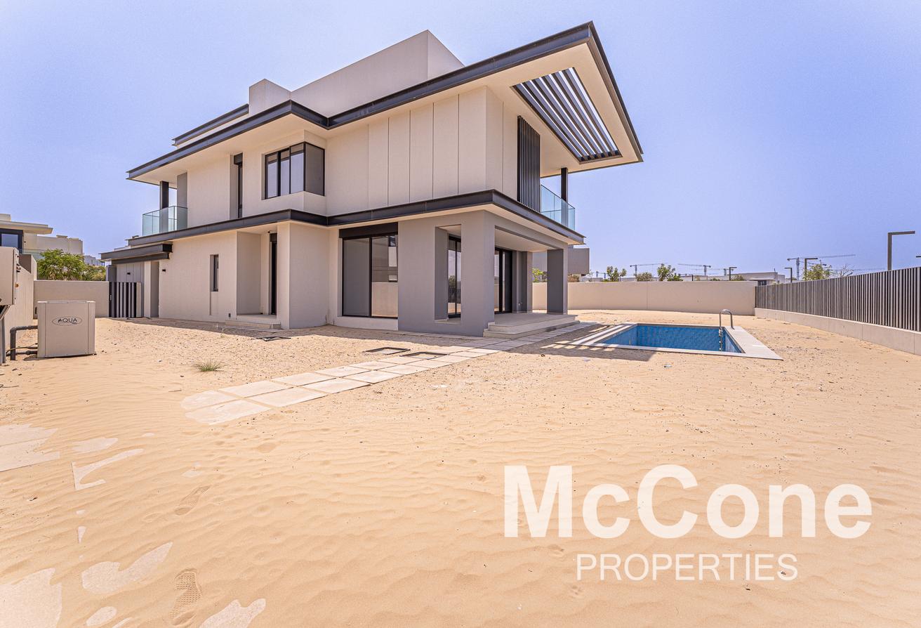 Brand New | Luxury Villa in JAV | Private Pool photo 27
