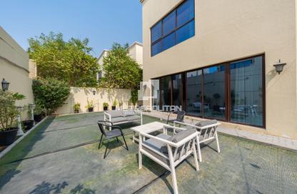 Villa - 4 - 5 for rent in Nad Al Sheba Villas - Nad Al Sheba 3 - Nad Al Sheba - Dubai