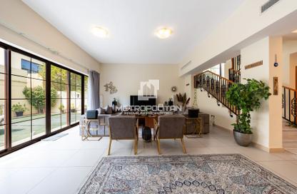Villa - 4 - 5 for rent in Nad Al Sheba Villas - Nad Al Sheba 3 - Nad Al Sheba - Dubai