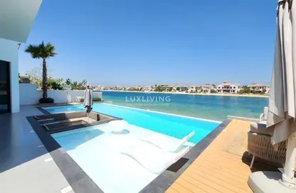 Villa - 6 Bedrooms - 6 Bathrooms for sale in Garden Homes Frond M - Garden Homes - Palm Jumeirah - Dubai