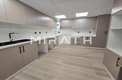 Villa - 4 - 5 for rent in Jumeirah 1 Villas - Jumeirah 1 - Jumeirah - Dubai