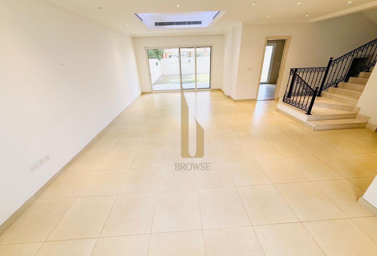 EXCELLENT QUALITY VILLA + HUGE P/GARDEN + 5BR photo 9