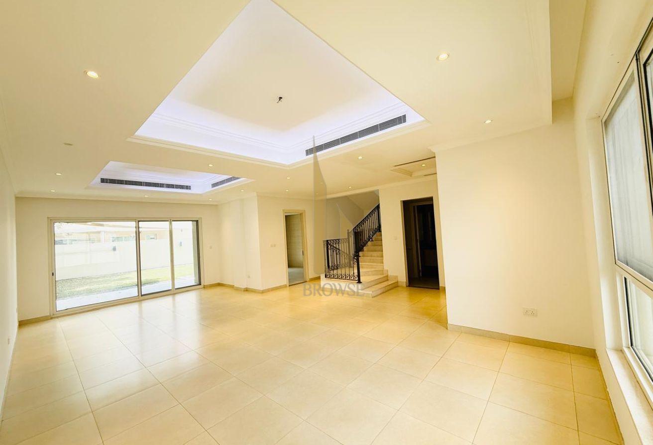 EXCELLENT QUALITY VILLA + HUGE P/GARDEN + 5BR photo 7