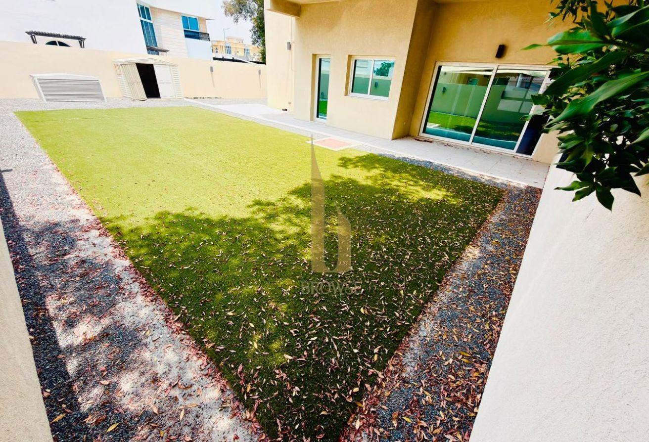 EXCELLENT QUALITY VILLA + HUGE P/GARDEN + 5BR photo 5