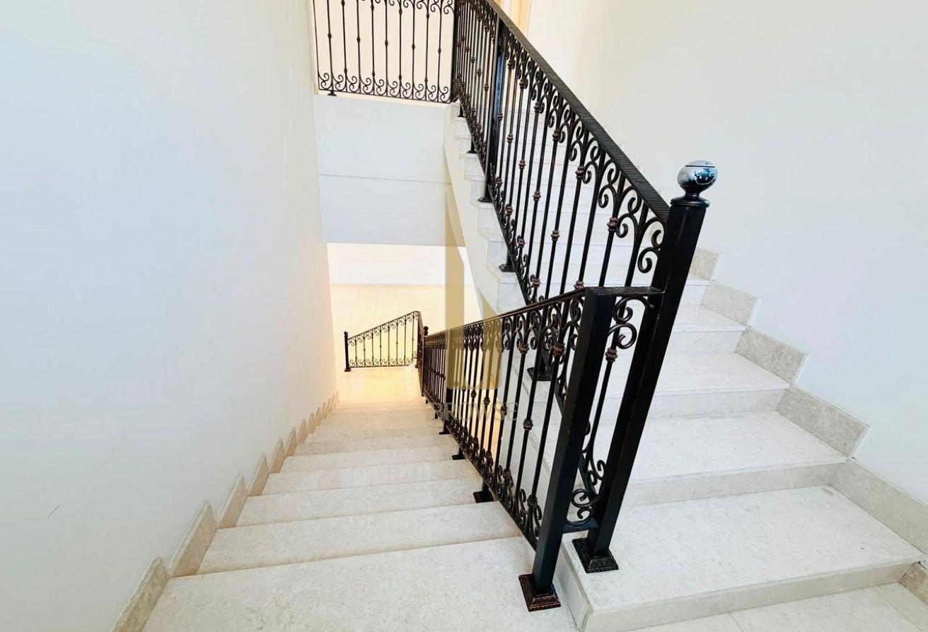 EXCELLENT QUALITY VILLA + HUGE P/GARDEN + 5BR photo 15