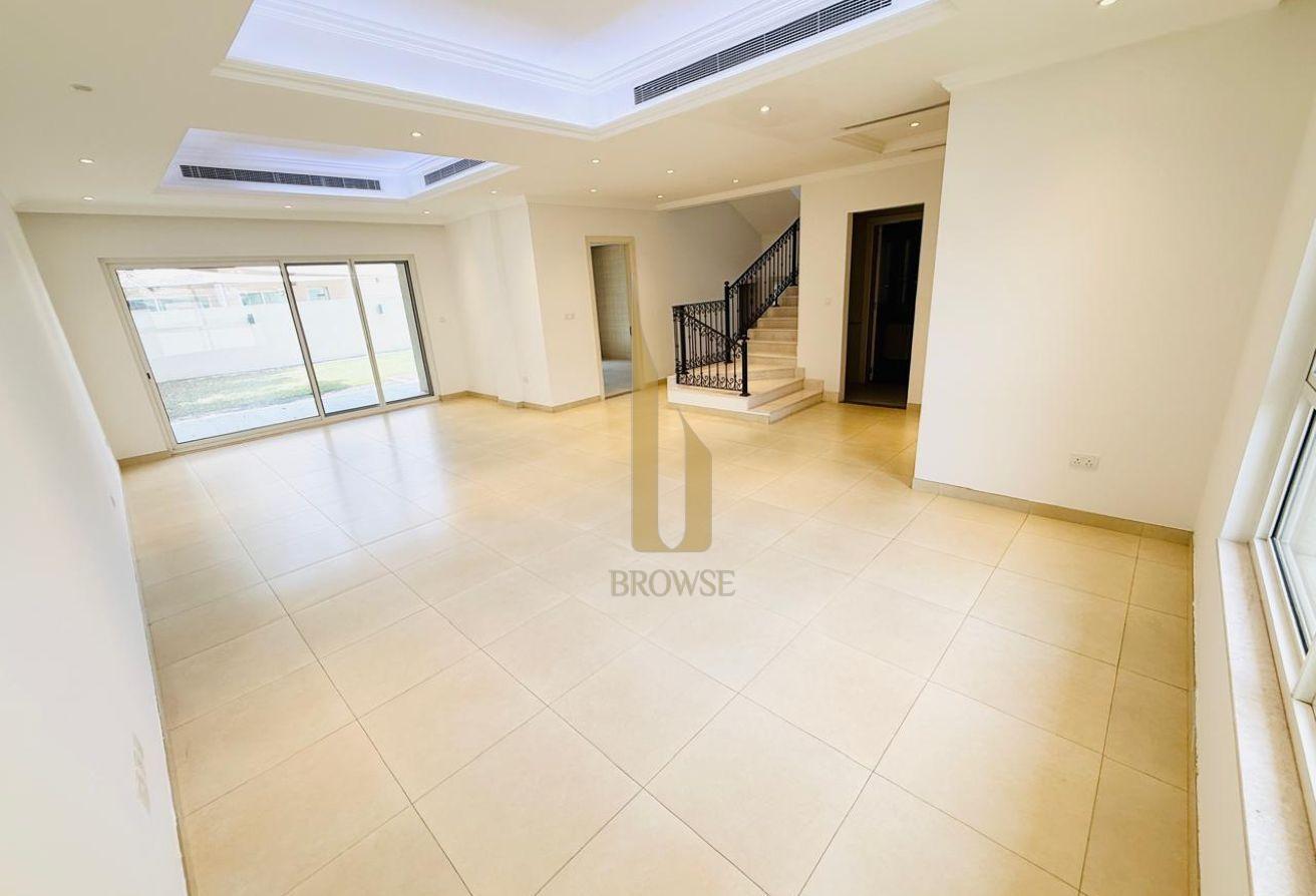 EXCELLENT QUALITY VILLA + HUGE P/GARDEN + 5BR photo 11