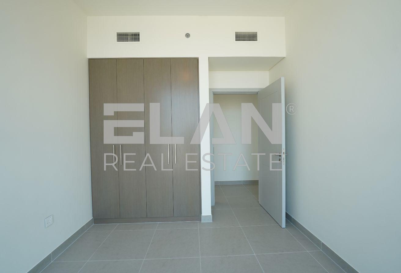 Ready to Move | Spacious | Corner Unit | Mid Floor photo 15
