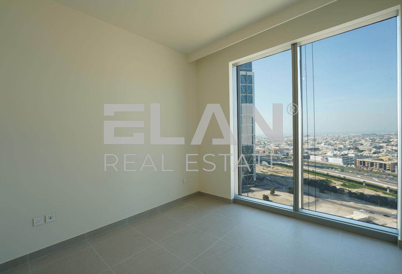 Ready to Move | Spacious | Corner Unit | Mid Floor photo 11
