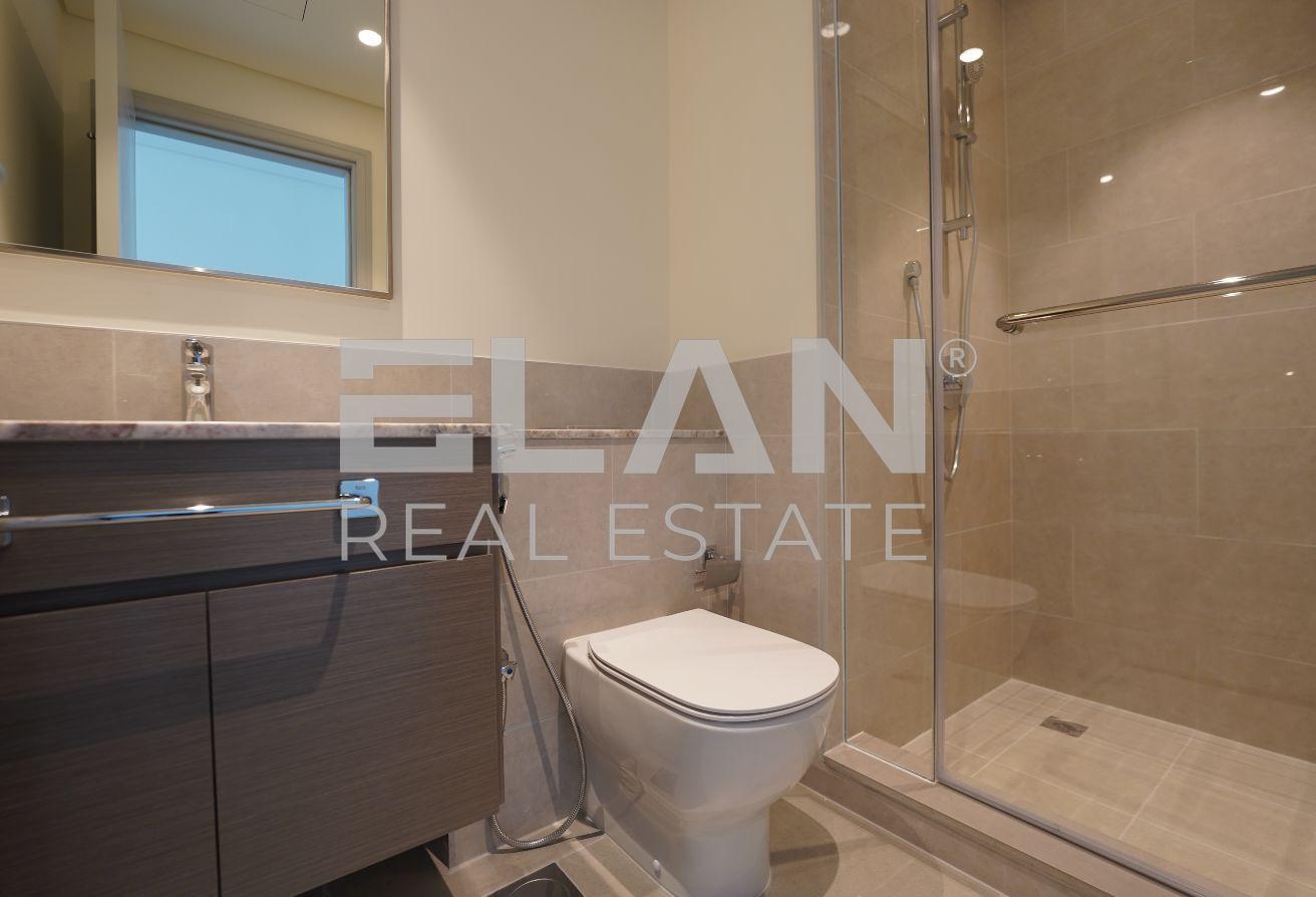 Ready to Move | Spacious | Corner Unit | Mid Floor photo 20
