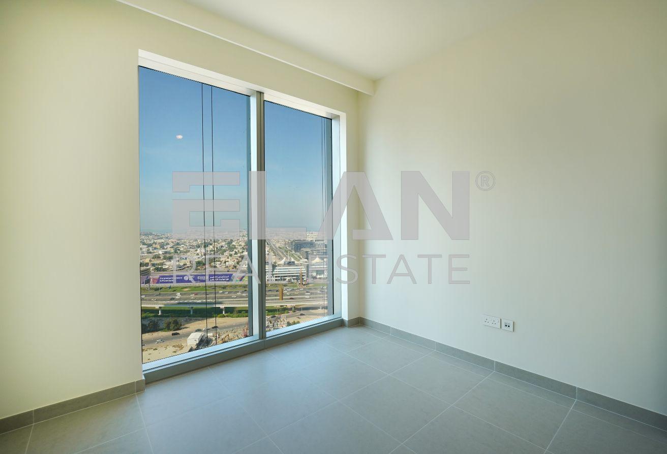 Ready to Move | Spacious | Corner Unit | Mid Floor photo 12