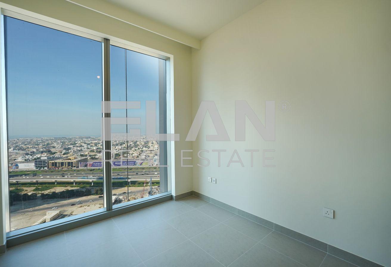 Ready to Move | Spacious | Corner Unit | Mid Floor photo 13