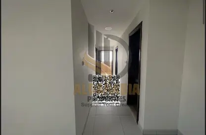 عمارة بالكامل - 8 غرف نوم - 8 حمامات للبيع في الجرف الصناعية 2 - الجرف الصناعية - عجمان