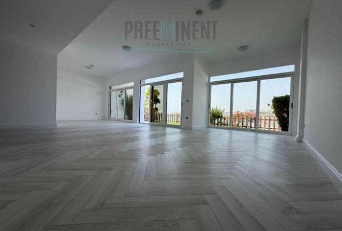 104698054 - Property Main Image